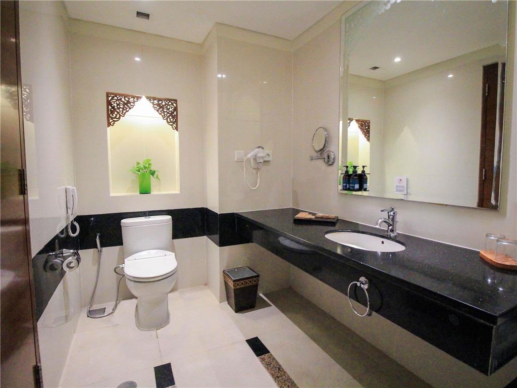 The Royal Surakarta Heritage - Handwritten Collection Quarto foto